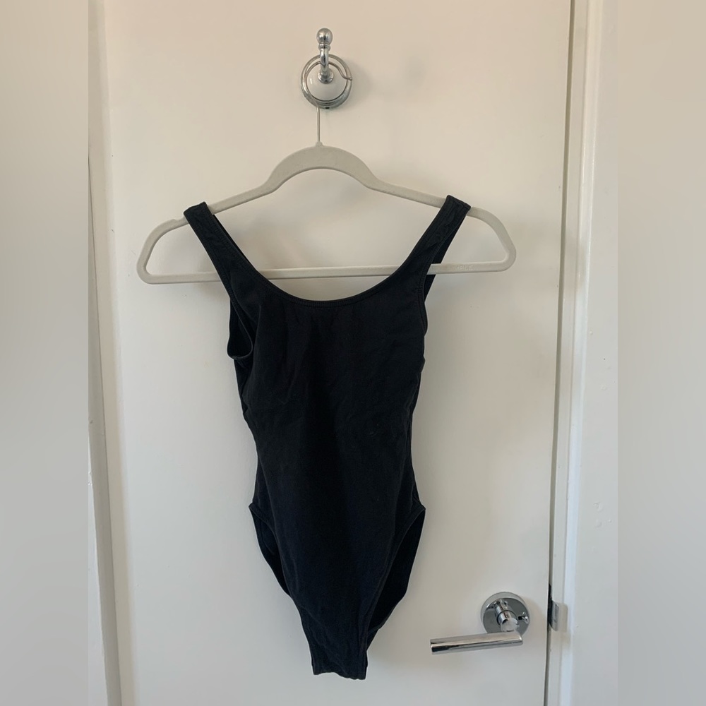 SOLD. Basic black auditioning leotard. Size S. Lined. Very high leg cut.
